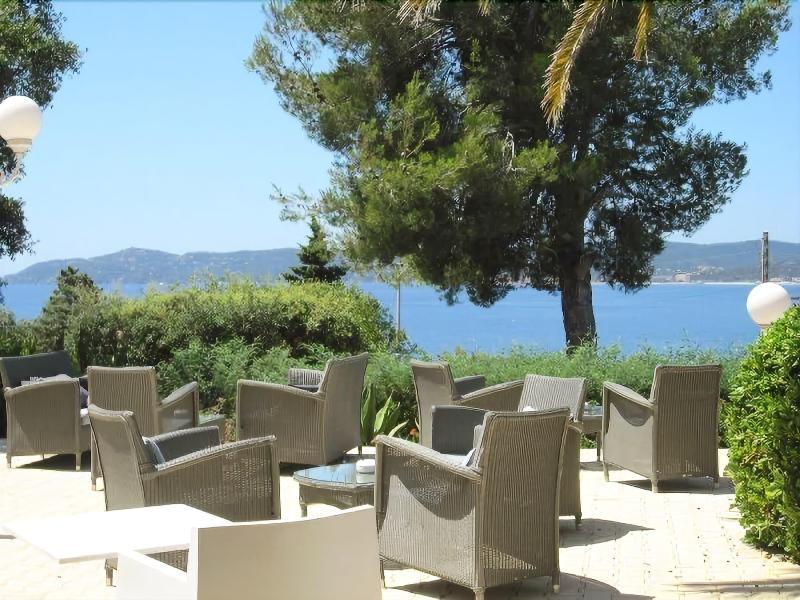 83 Hotel Le Lavandou Exterior photo